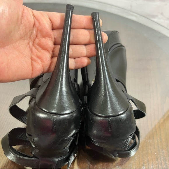 VERA WANG Lavender Hot & Sexy Cris Cross Strappy Leather Platform Sandal 6.5 EUC - Picture 5 of 16